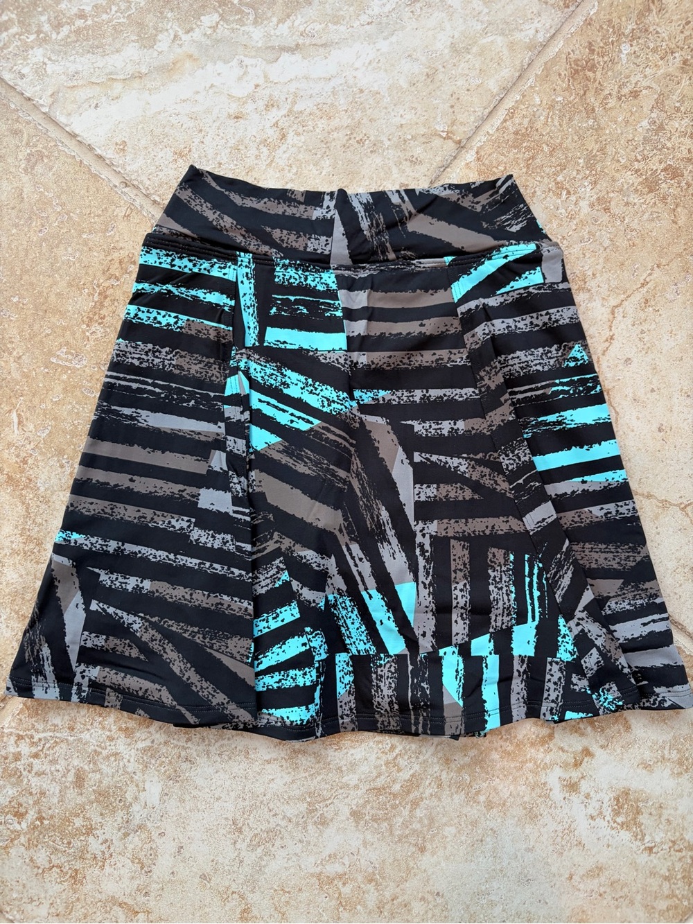 Dona jo - Black & Teal Patterned A-Line Skirt size 1 (small)